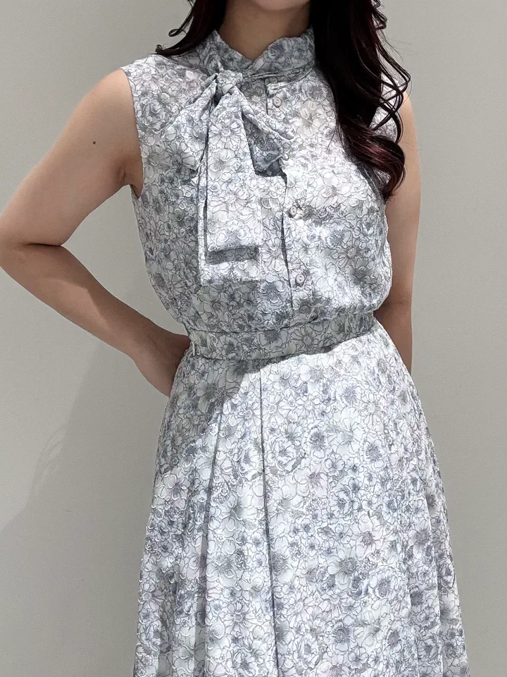 GRACE CONTINENTAL MOMOKO コーディネート画像