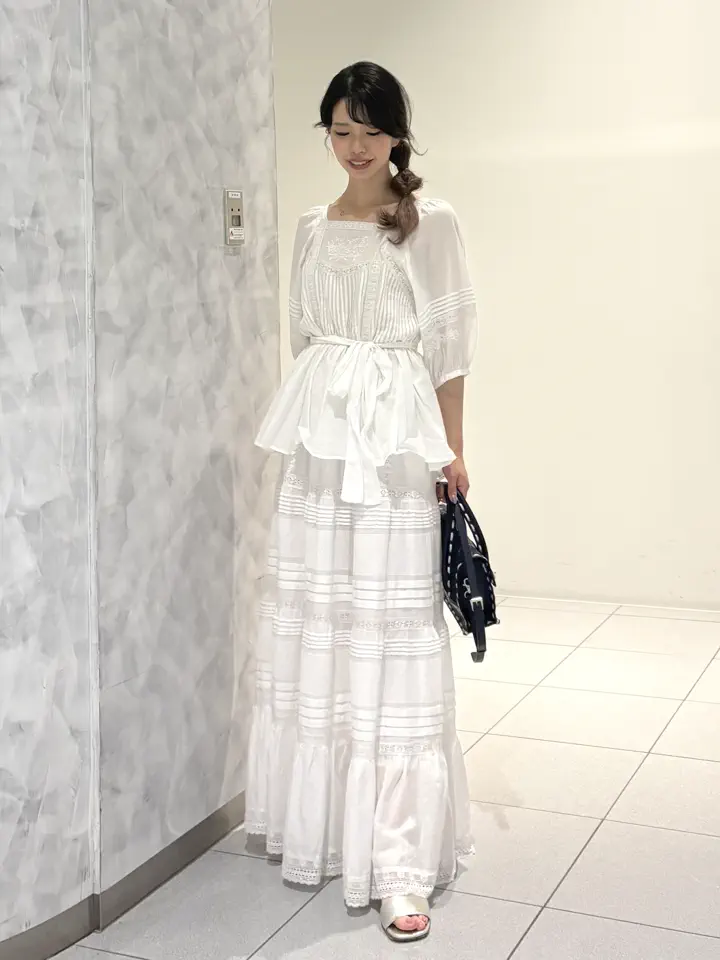 GRACE CONTINENTAL FUKUSHIMA YURIE コーディネート画像