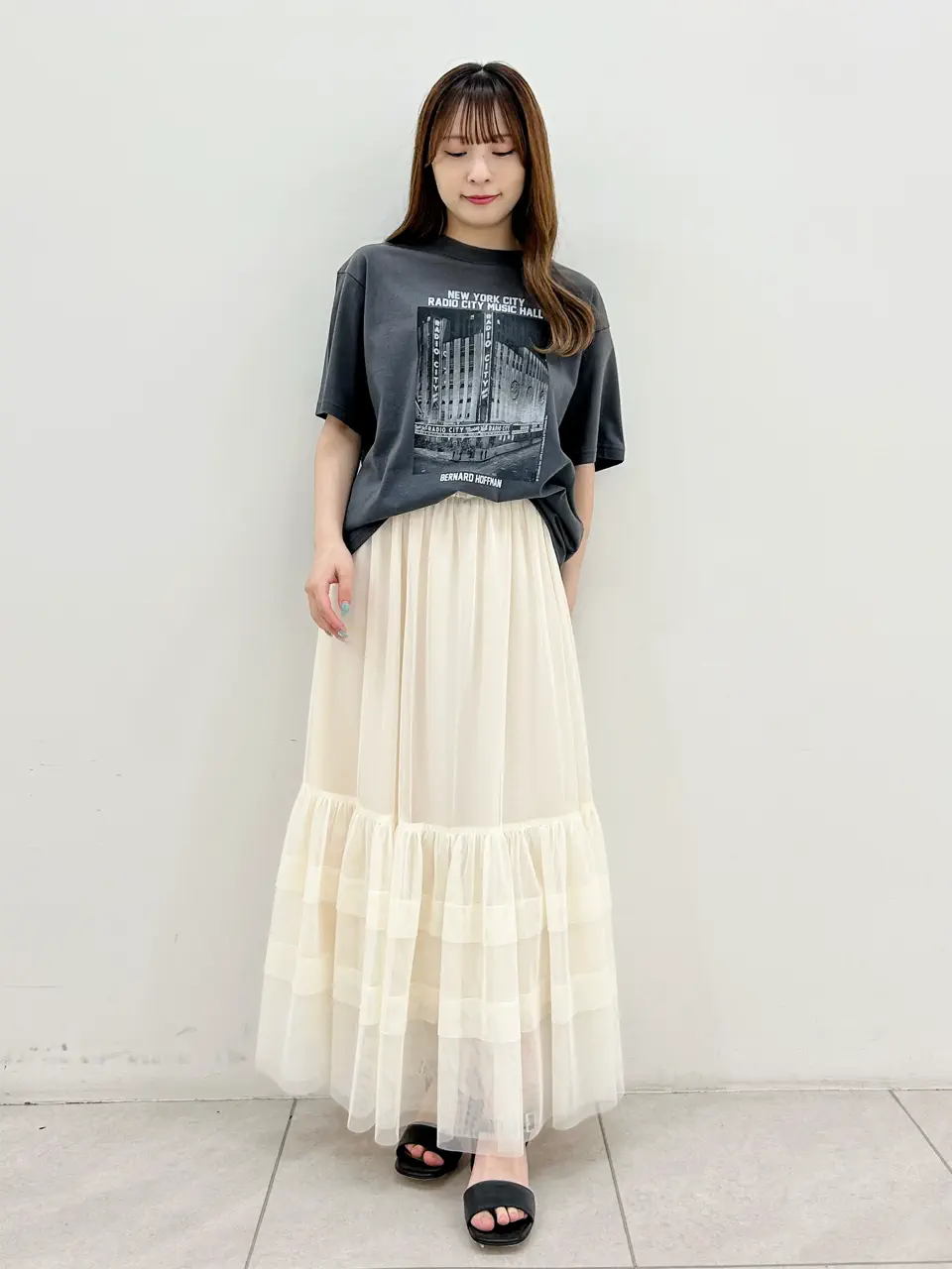 GRACE CONTINENTAL Miu Akamatsu コーディネート画像