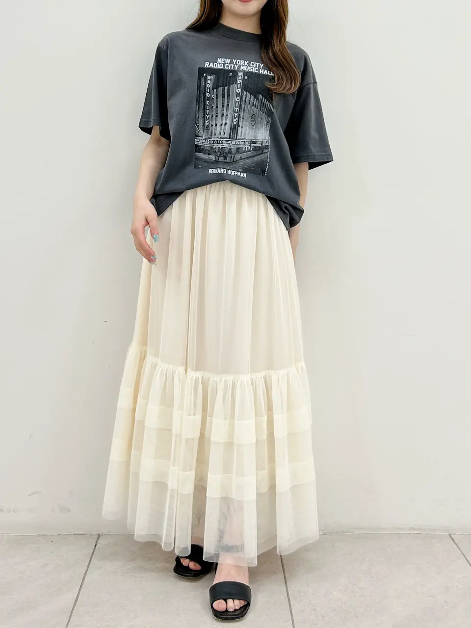 GRACE CONTINENTAL Miu Akamatsu コーディネート画像