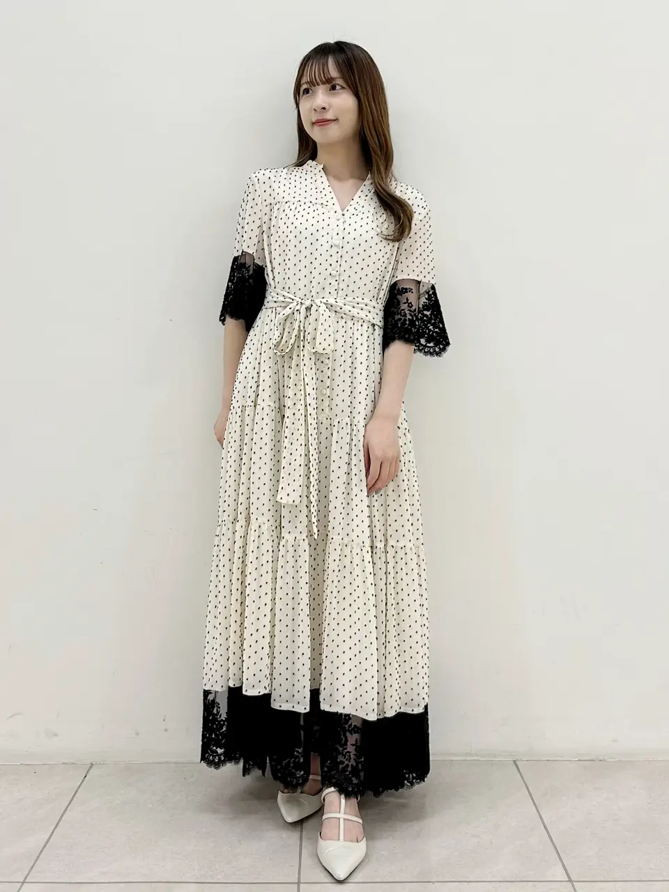 GRACE CONTINENTAL Miu Akamatsu コーディネート画像