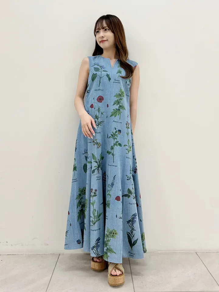 GRACE CONTINENTAL Miu Akamatsu コーディネート画像