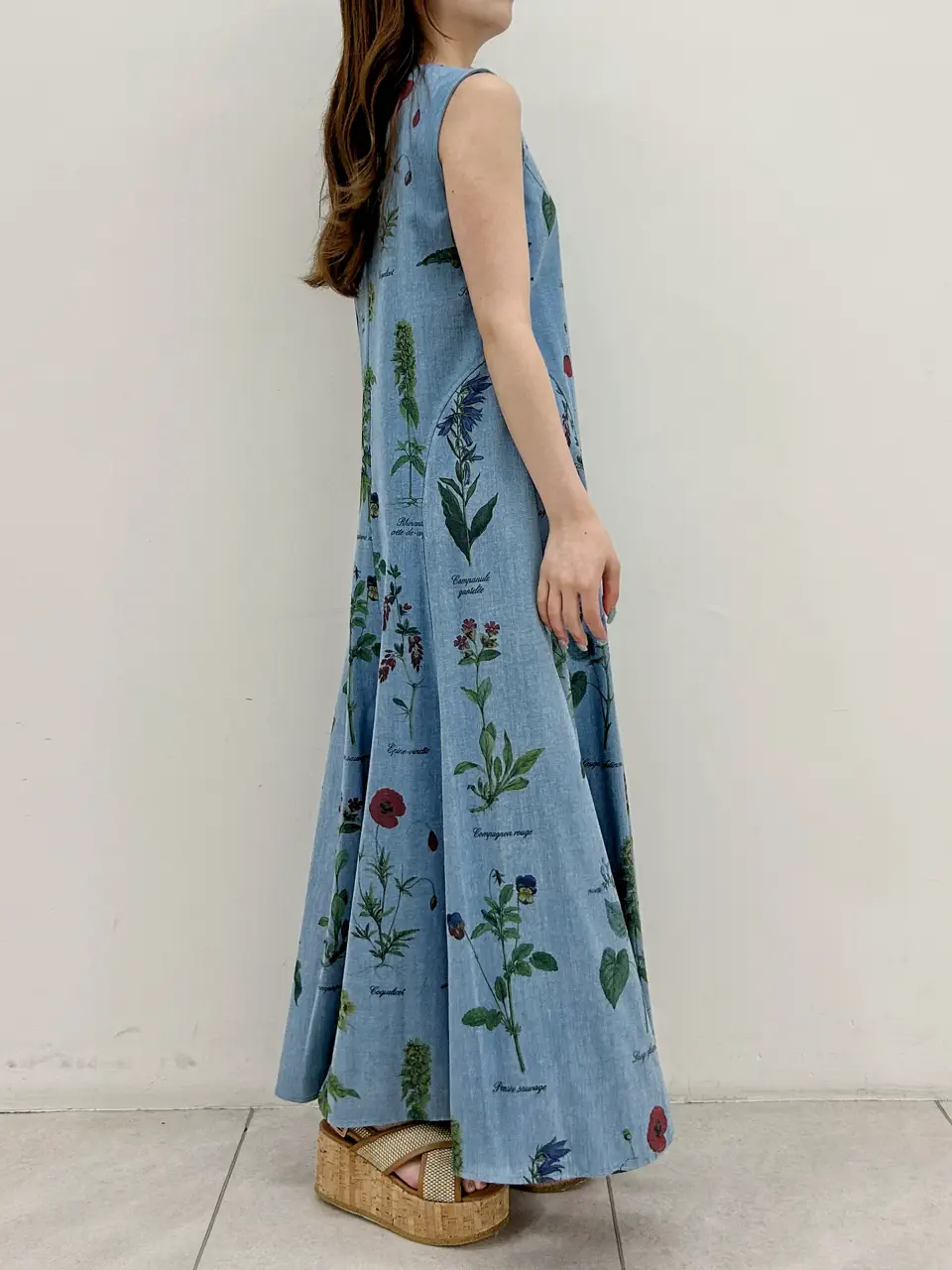 GRACE CONTINENTAL Miu Akamatsu コーディネート画像