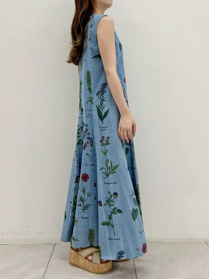 GRACE CONTINENTAL Miu Akamatsu コーディネート画像