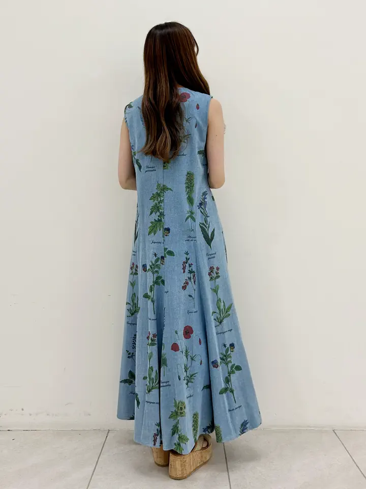 GRACE CONTINENTAL Miu Akamatsu コーディネート画像