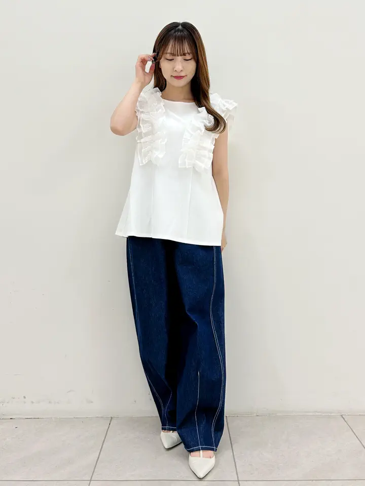 GRACE CONTINENTAL Miu Akamatsu コーディネート画像