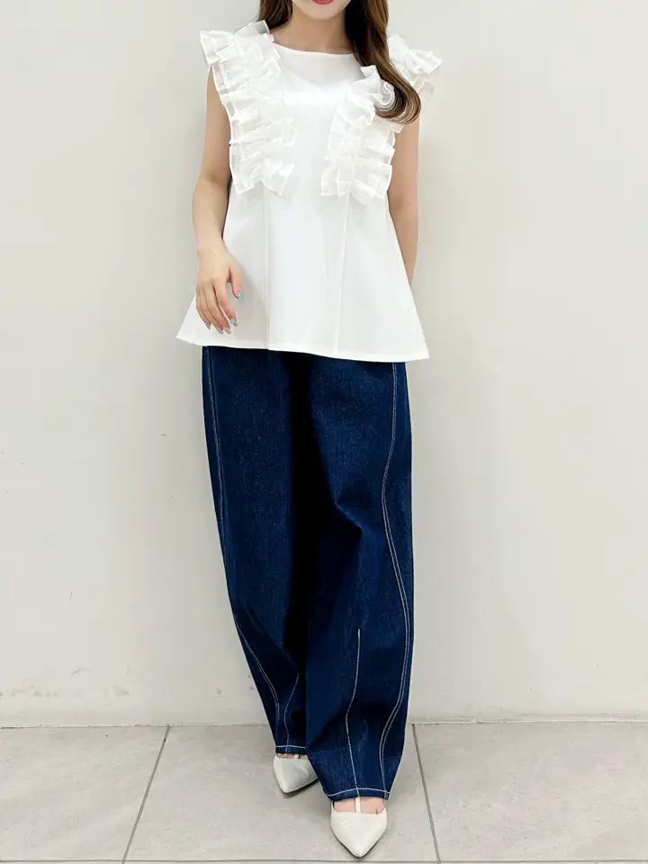 GRACE CONTINENTAL Miu Akamatsu コーディネート画像