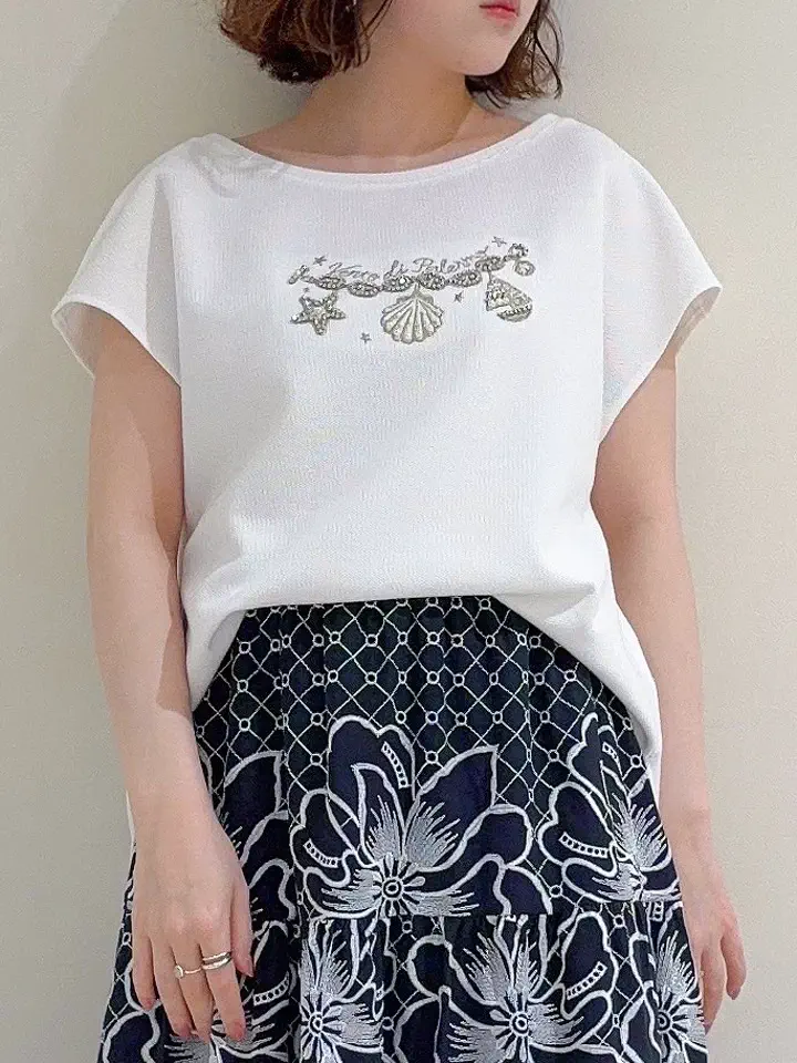 GRACE CONTINENTAL SASAKI コーディネート画像