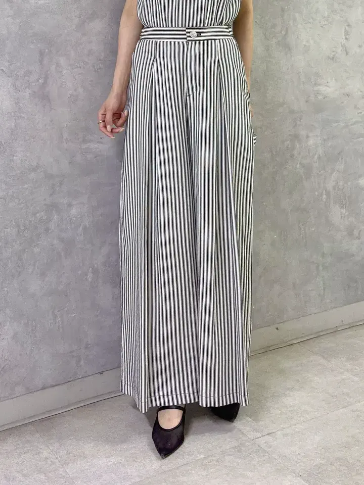GRACE CONTINENTAL 亀田 未希 コーディネート画像