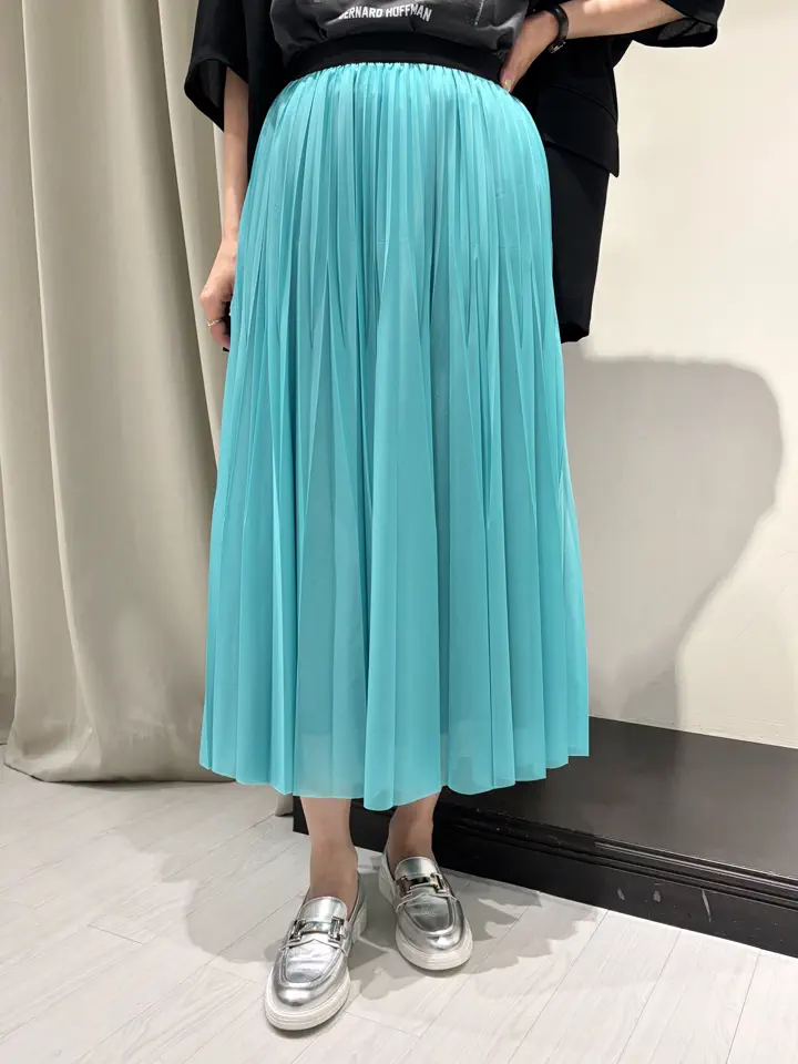 GRACE CONTINENTAL 亀田 未希 コーディネート画像