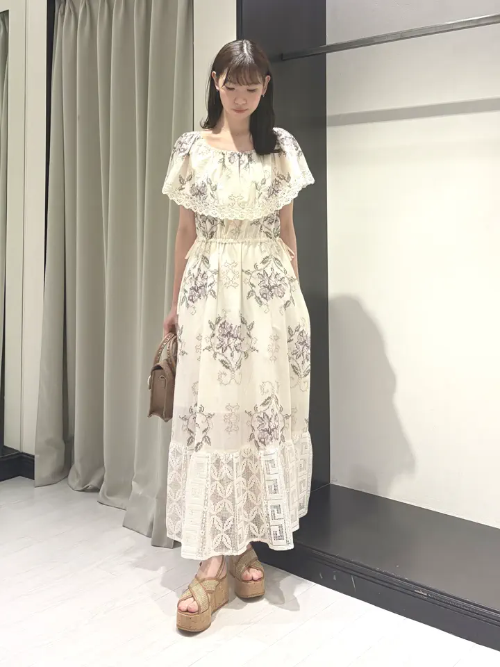GRACE CONTINENTAL kobayashi コーディネート画像