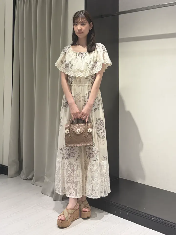 GRACE CONTINENTAL kobayashi コーディネート画像