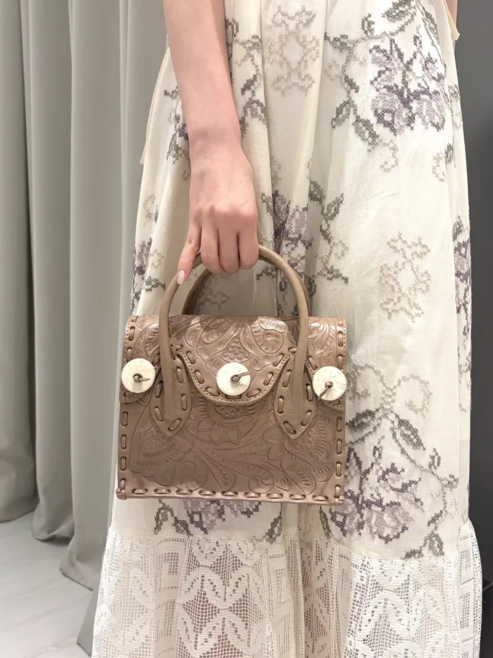GRACE CONTINENTAL kobayashi コーディネート画像