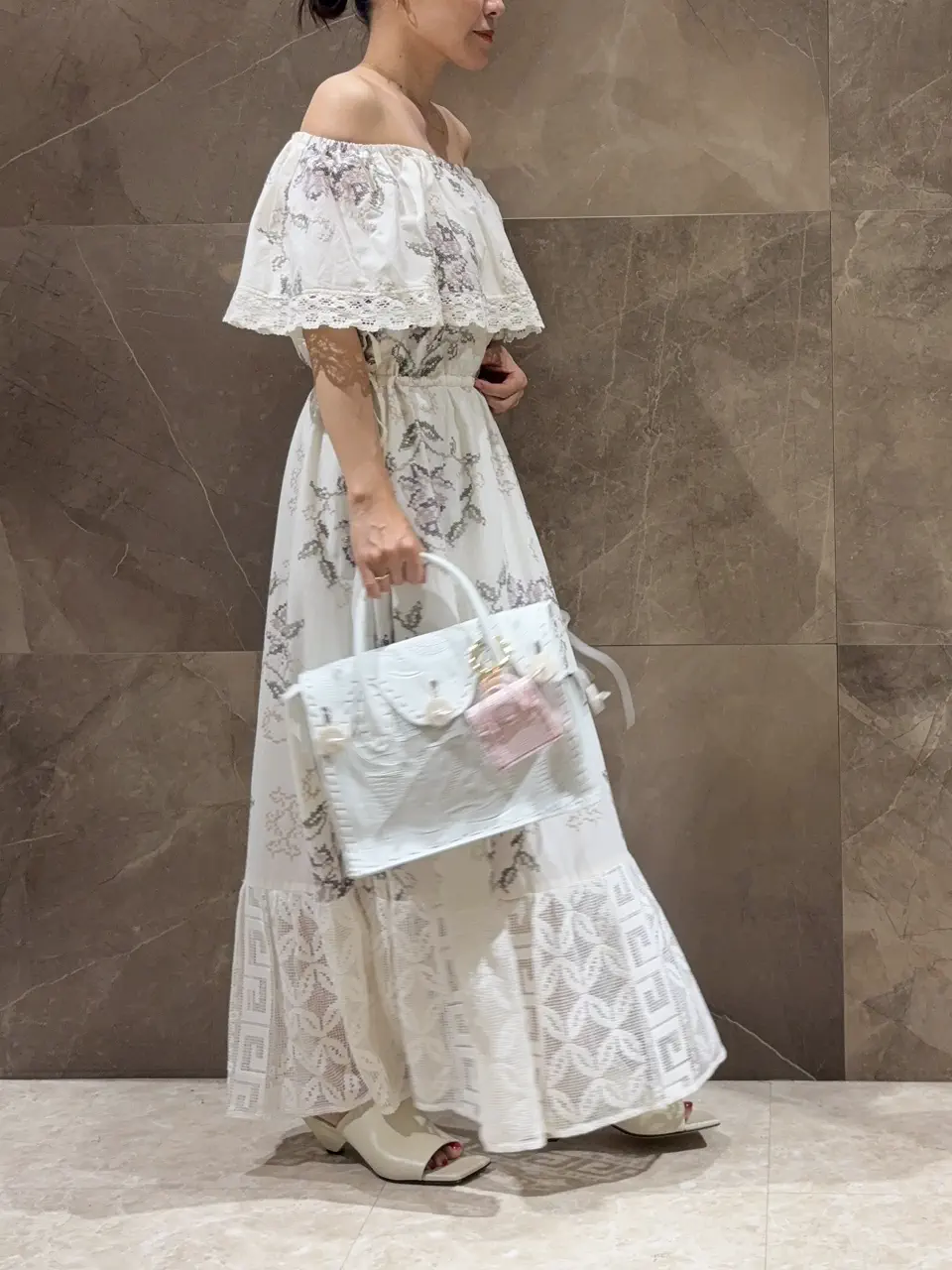 GRACE CONTINENTAL 穐山　香織 コーディネート画像