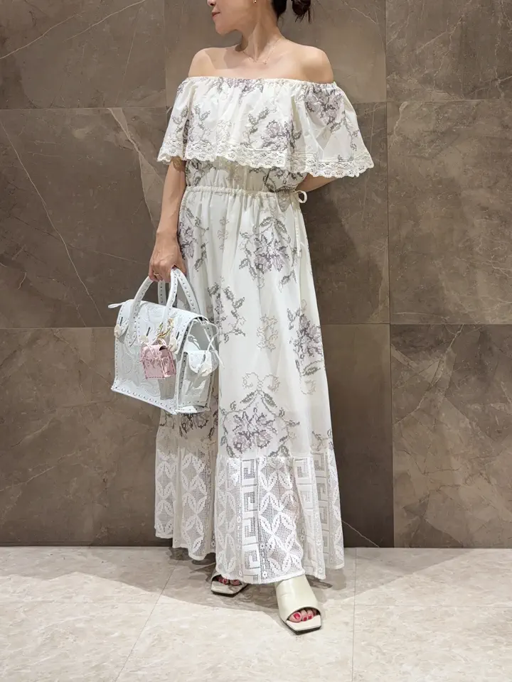 GRACE CONTINENTAL 穐山　香織 コーディネート画像