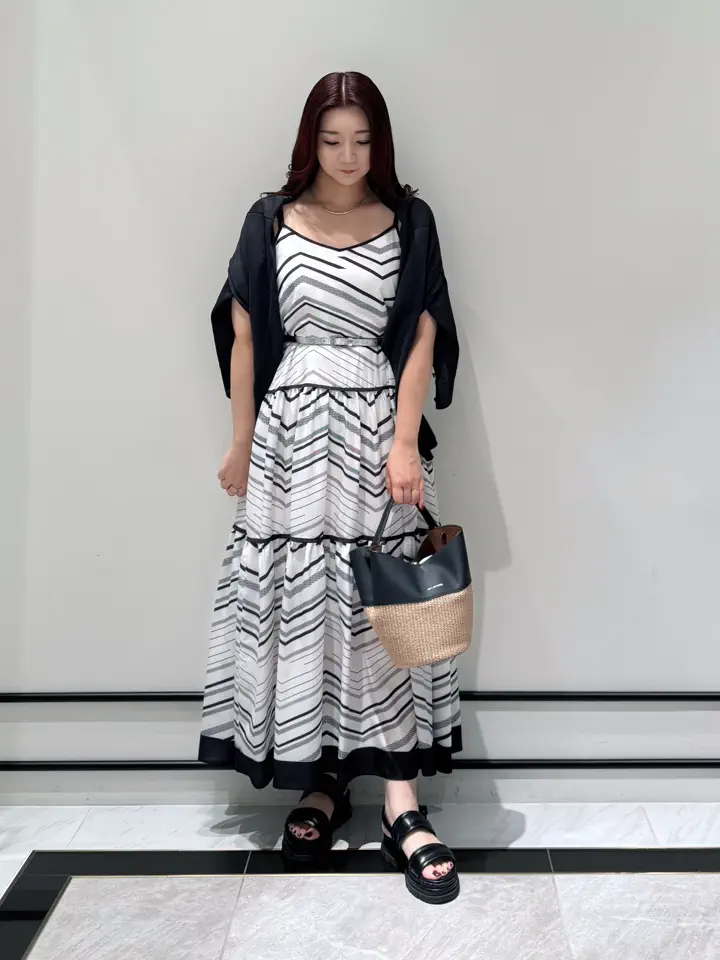 GRACE CONTINENTAL MOMOKO コーディネート画像