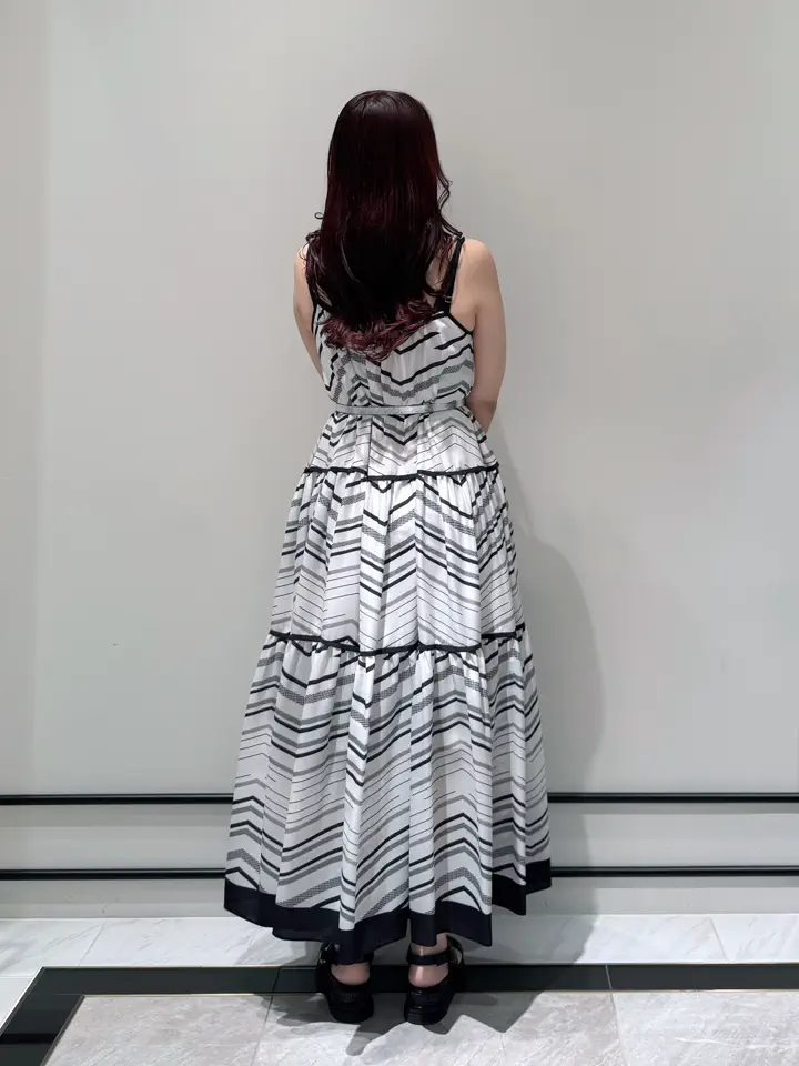 GRACE CONTINENTAL MOMOKO コーディネート画像