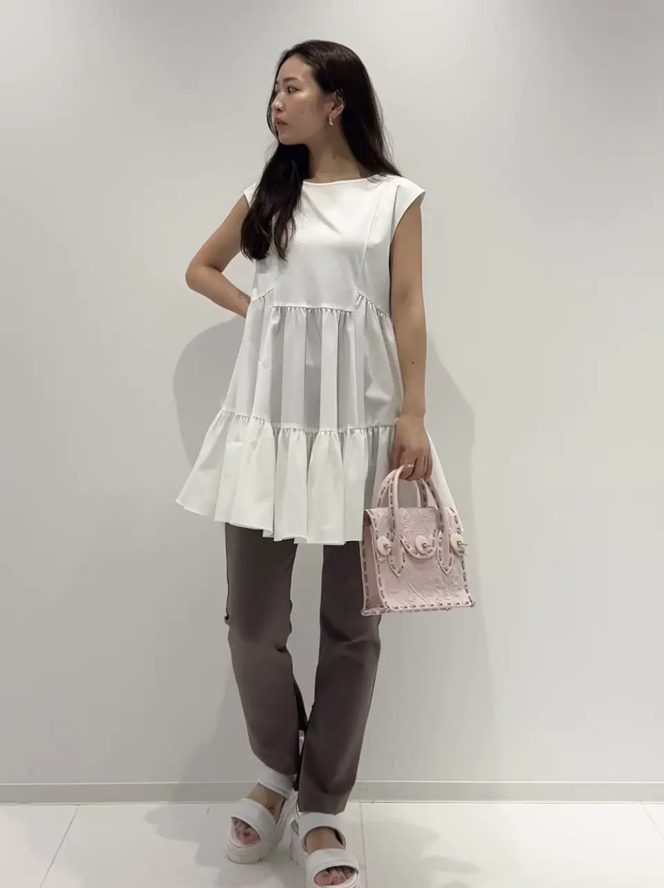 GRACE CONTINENTAL ERINA KATO コーディネート画像