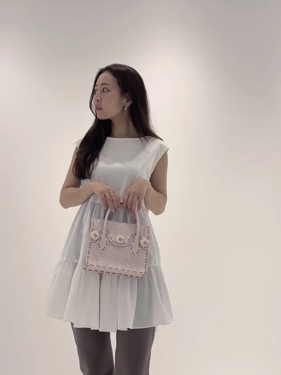 GRACE CONTINENTAL ERINA KATO コーディネート画像