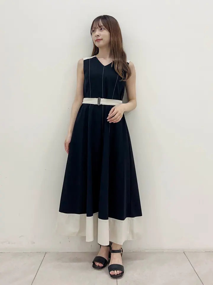 GRACE CONTINENTAL Miu Akamatsu コーディネート画像