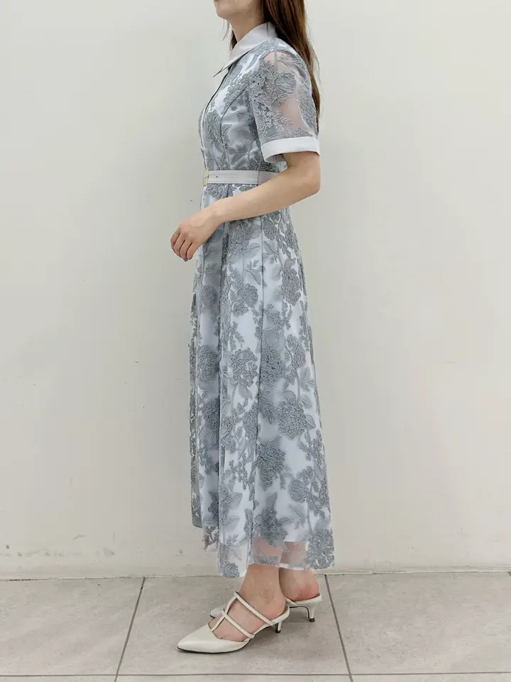GRACE CONTINENTAL Miu Akamatsu コーディネート画像