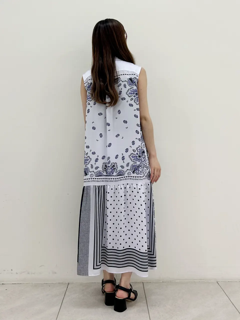 GRACE CONTINENTAL Miu Akamatsu コーディネート画像