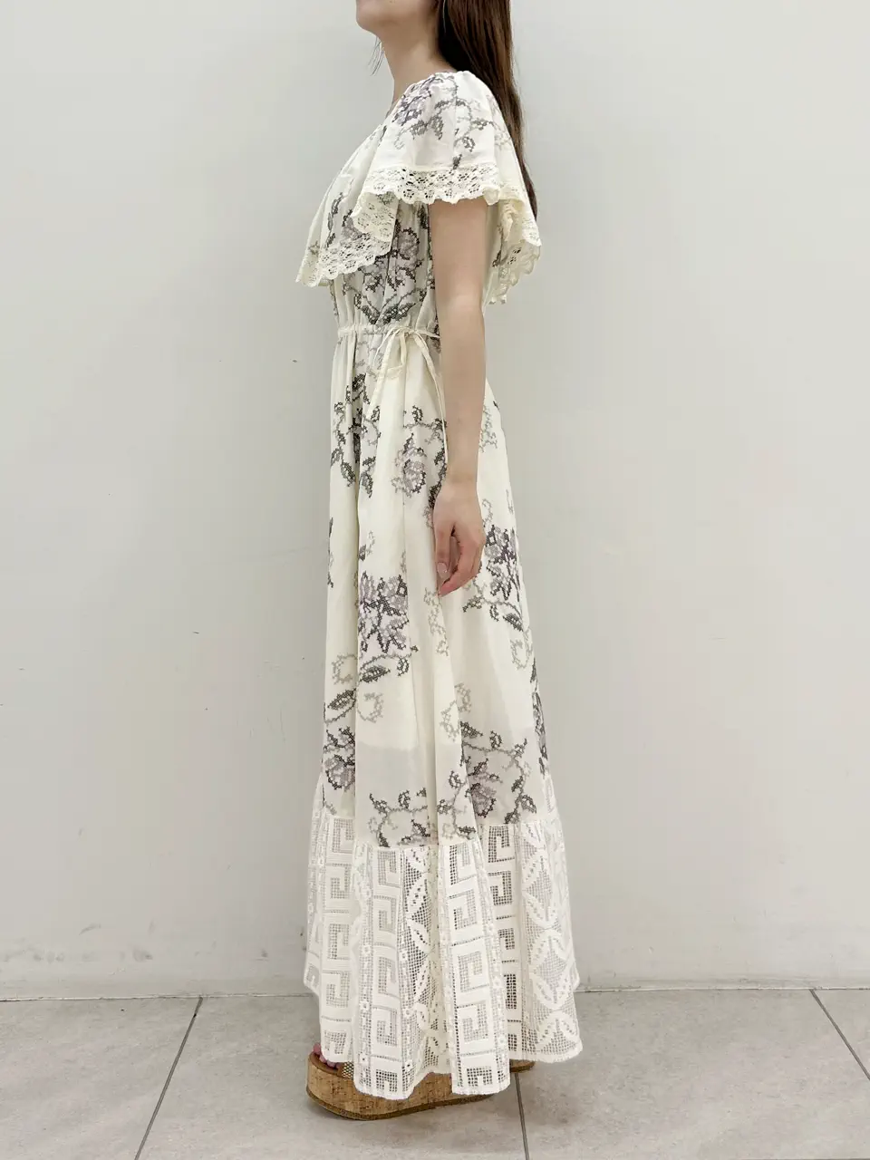 GRACE CONTINENTAL Miu Akamatsu コーディネート画像