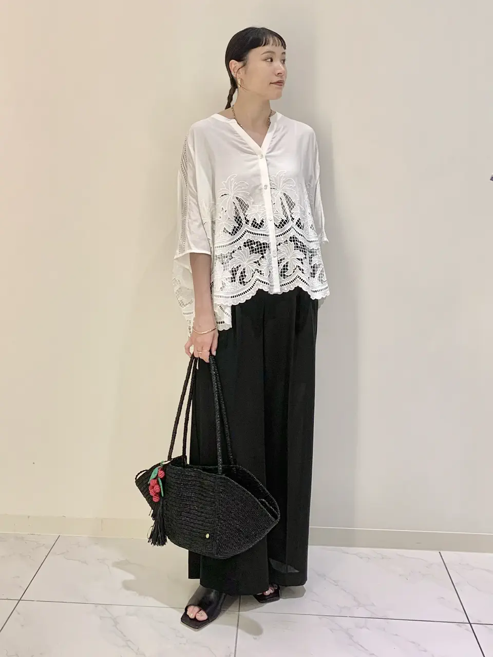 GRACE CONTINENTAL haruka iwasaki コーディネート画像