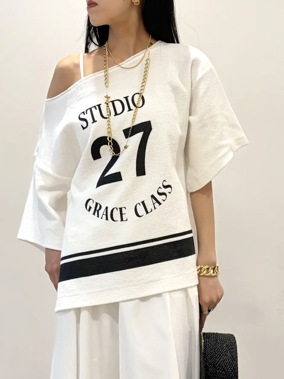 GRACE CONTINENTAL yoshi コーディネート画像