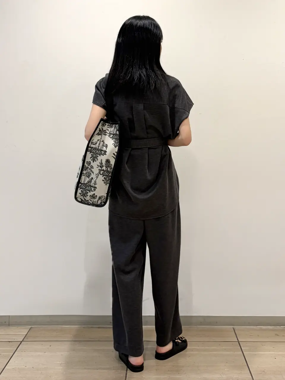 GRACE CONTINENTAL yoshi コーディネート画像