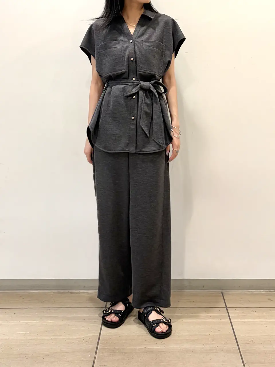 GRACE CONTINENTAL yoshi コーディネート画像