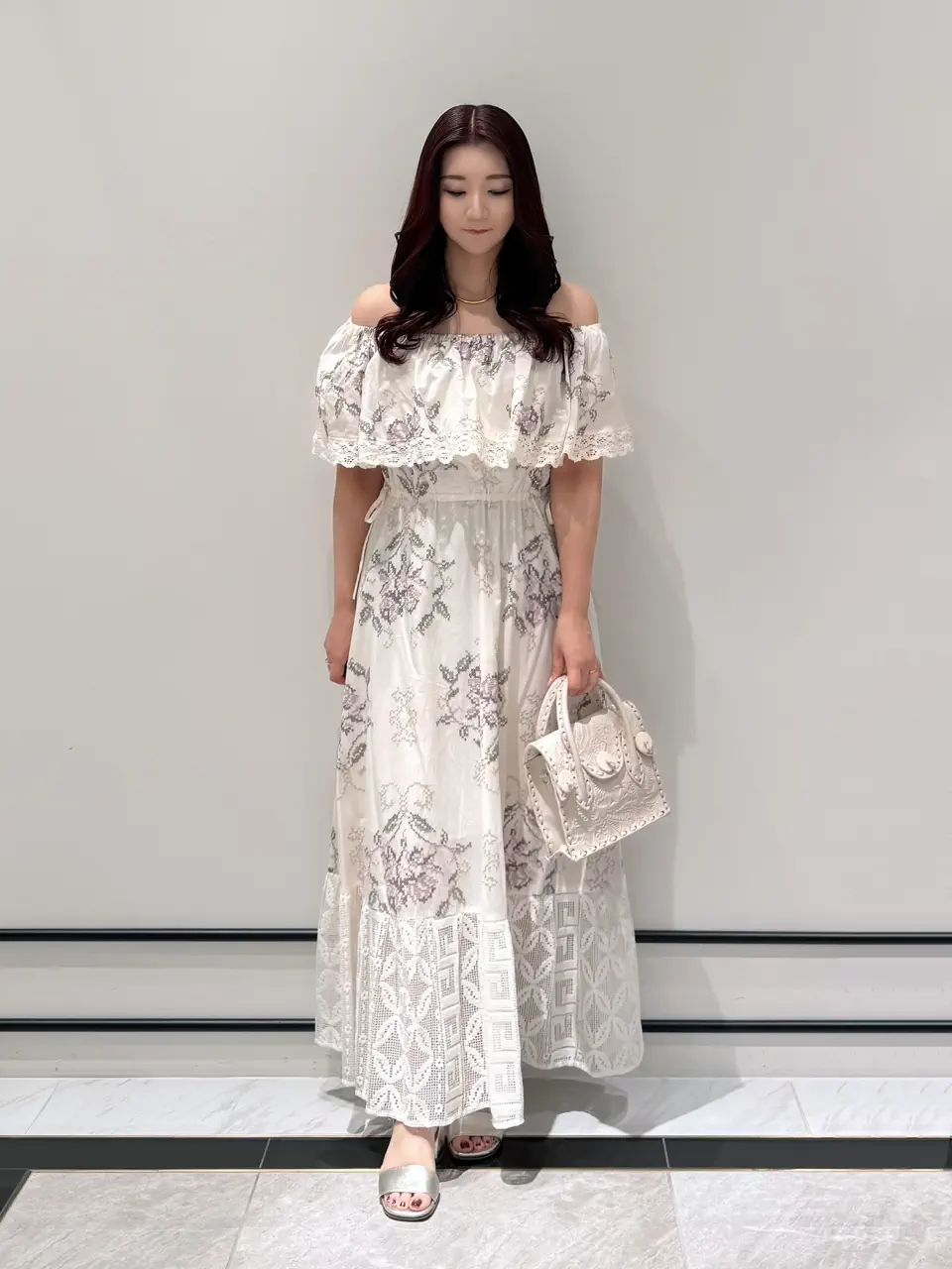GRACE CONTINENTAL MOMOKO コーディネート画像