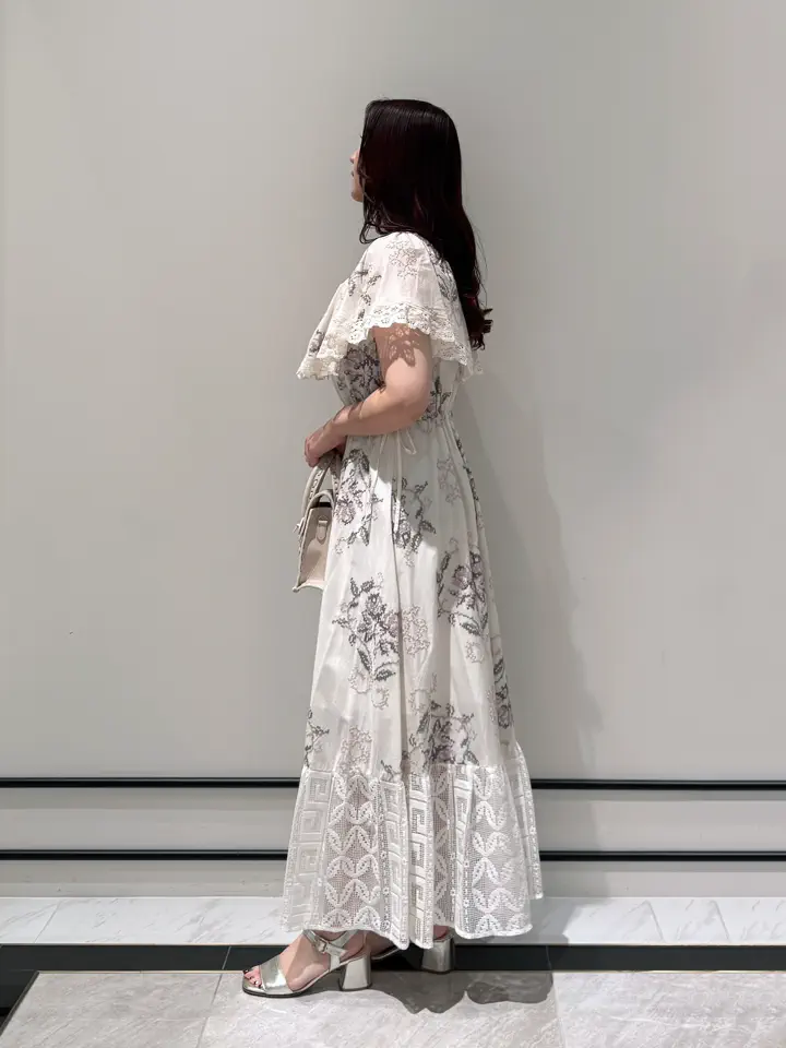 GRACE CONTINENTAL MOMOKO コーディネート画像