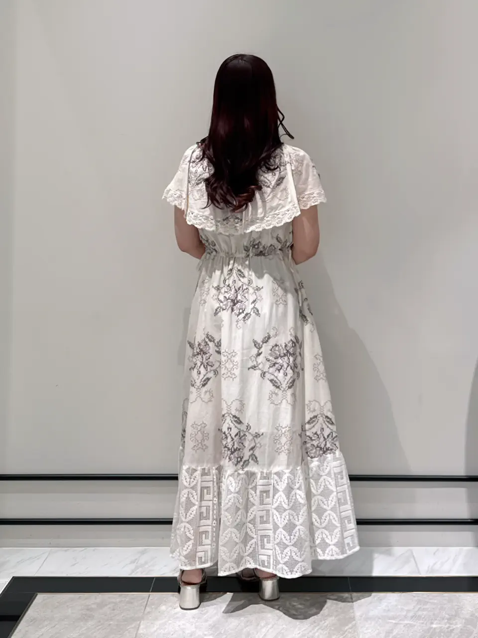 GRACE CONTINENTAL MOMOKO コーディネート画像