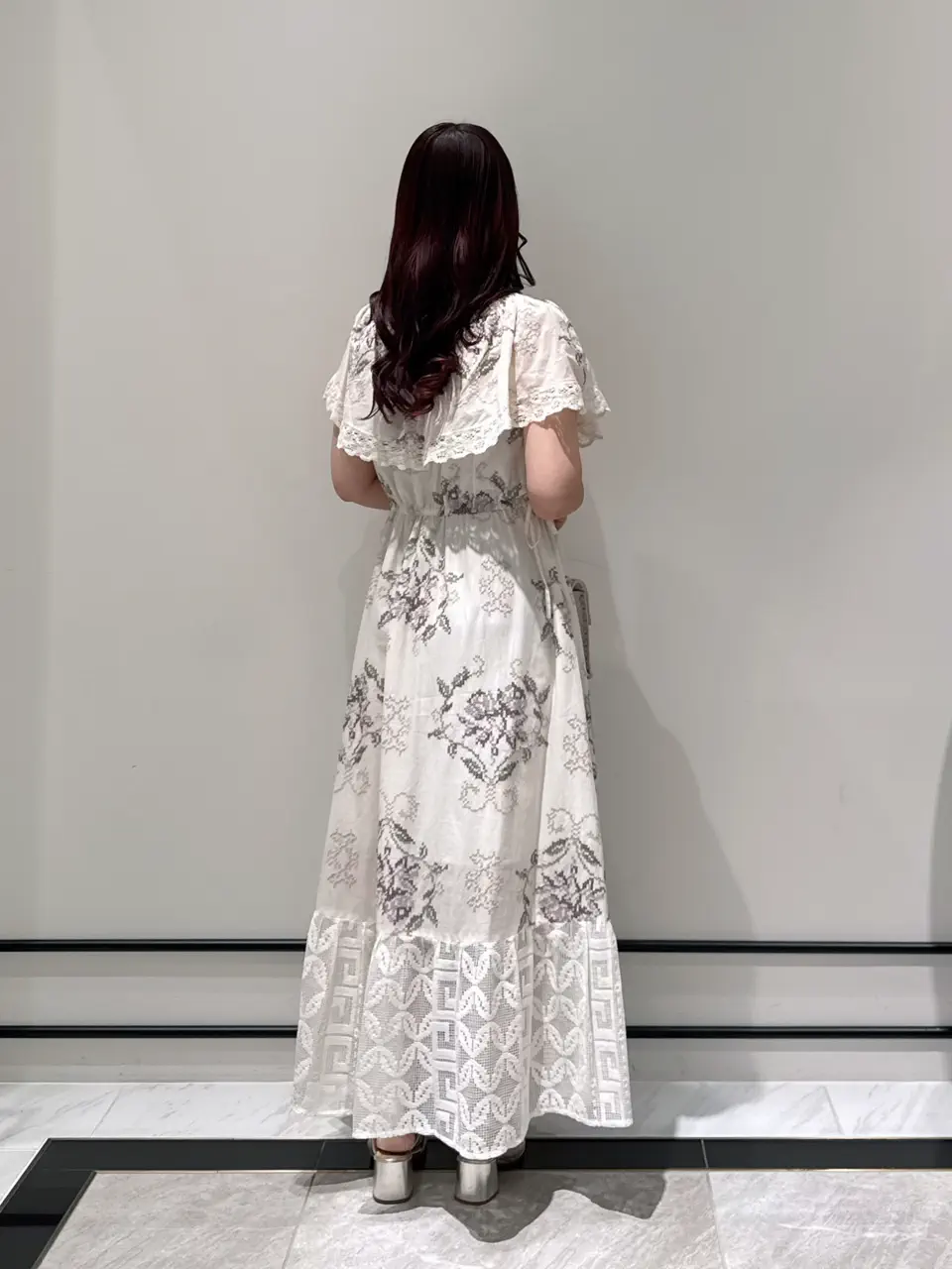 GRACE CONTINENTAL MOMOKO コーディネート画像