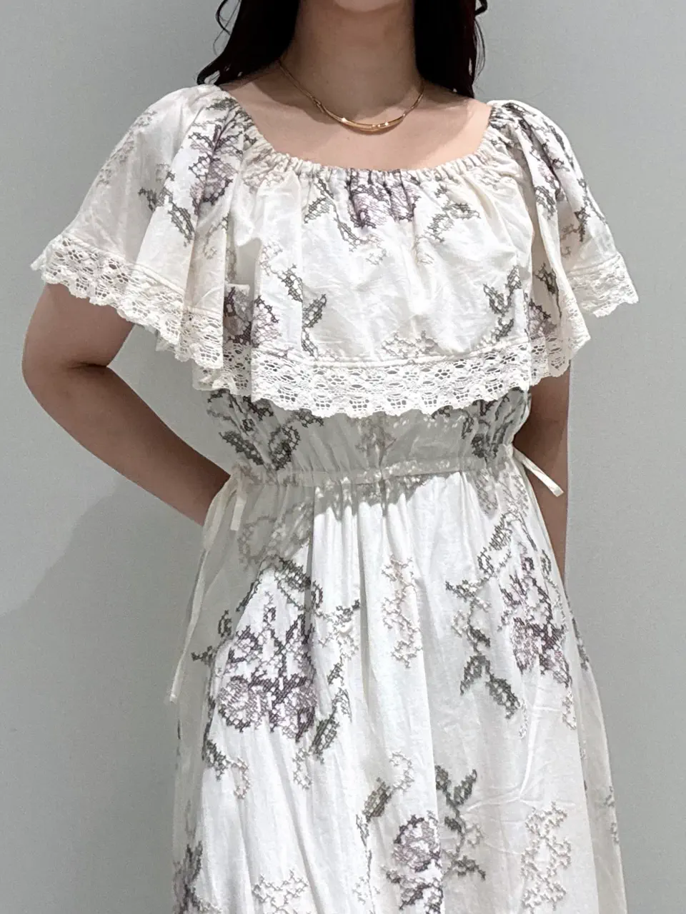 GRACE CONTINENTAL MOMOKO コーディネート画像
