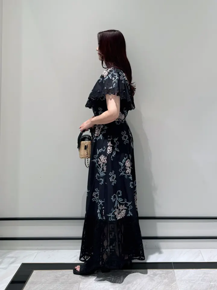GRACE CONTINENTAL MOMOKO コーディネート画像