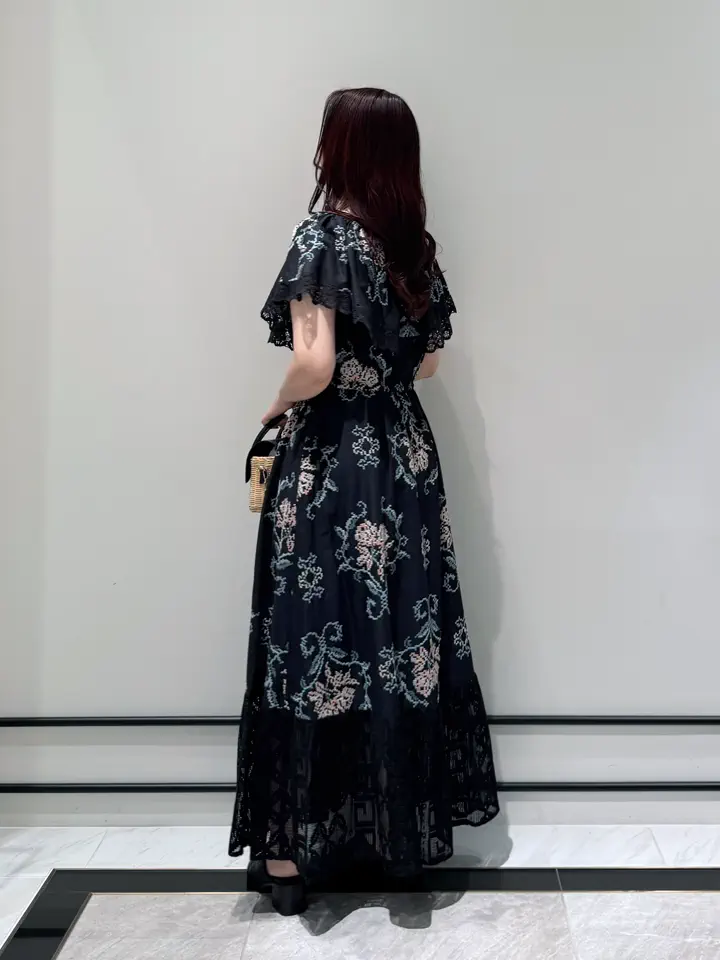 GRACE CONTINENTAL MOMOKO コーディネート画像
