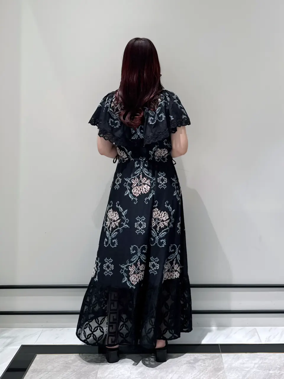 GRACE CONTINENTAL MOMOKO コーディネート画像