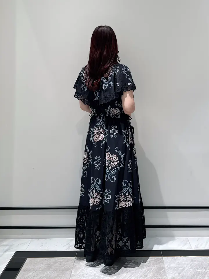 GRACE CONTINENTAL MOMOKO コーディネート画像