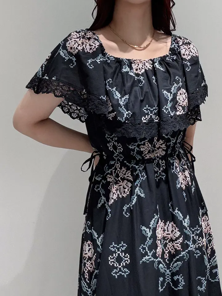 GRACE CONTINENTAL MOMOKO コーディネート画像