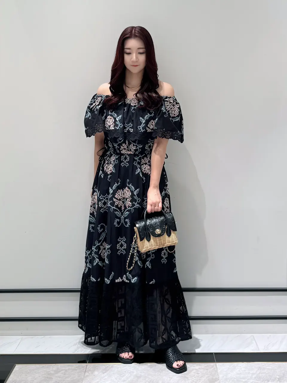 GRACE CONTINENTAL MOMOKO コーディネート画像
