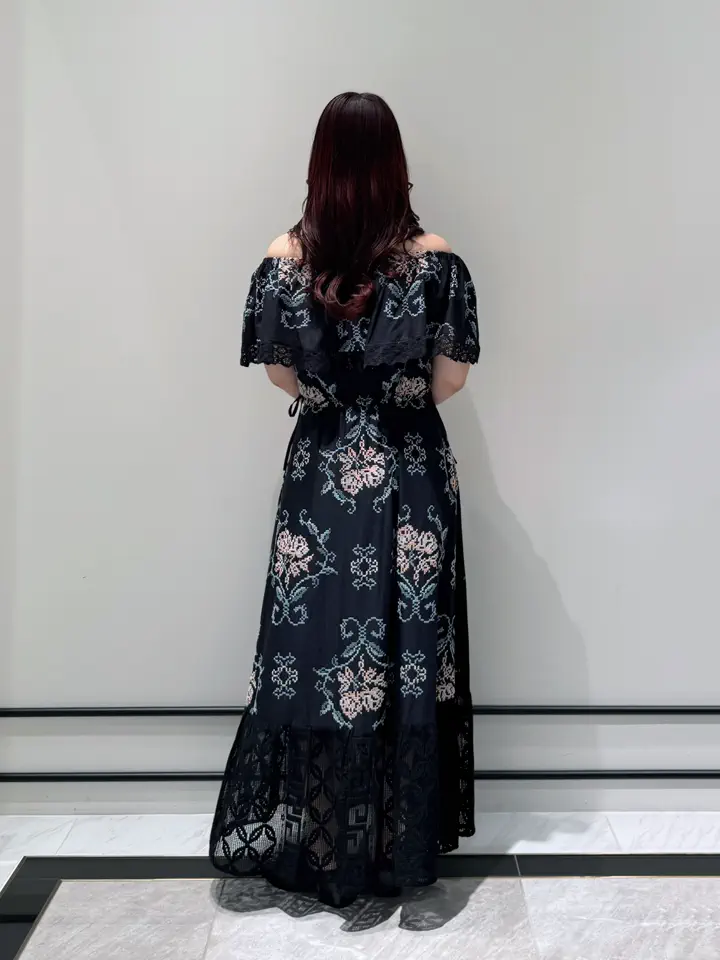 GRACE CONTINENTAL MOMOKO コーディネート画像