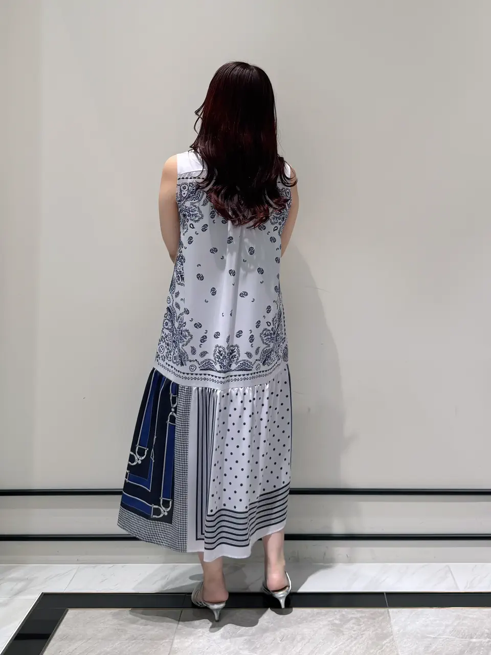 GRACE CONTINENTAL MOMOKO コーディネート画像