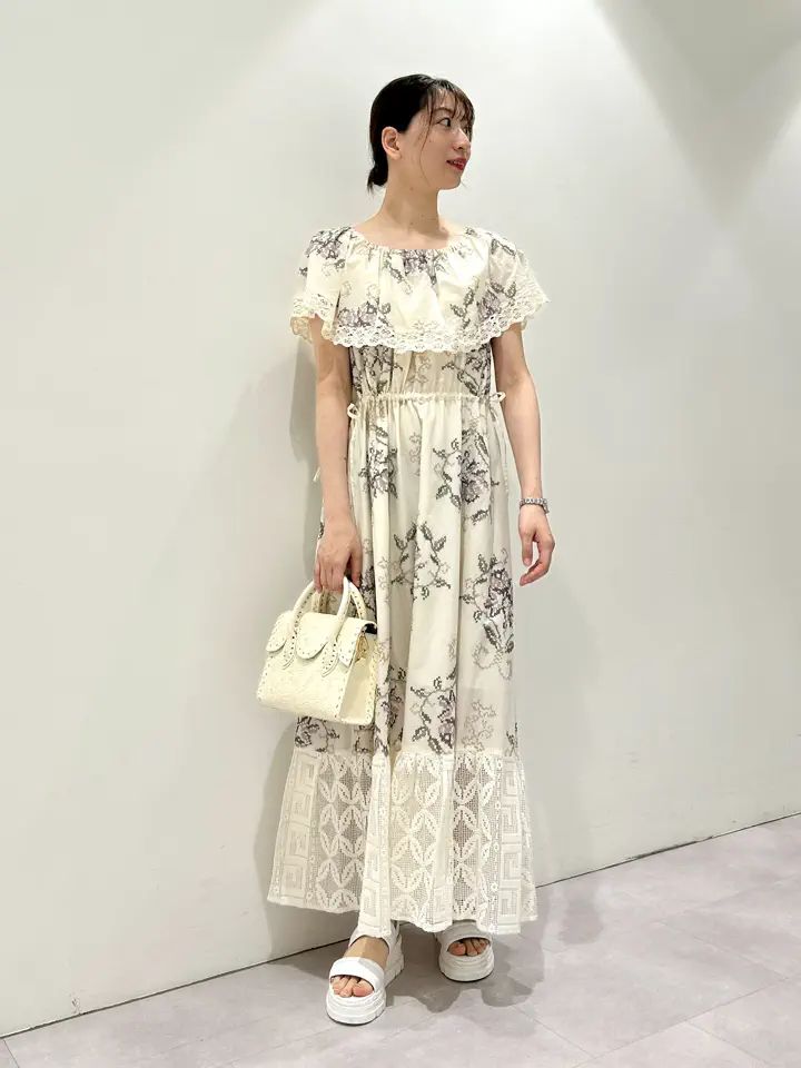 GRACE CONTINENTAL eri コーディネート画像