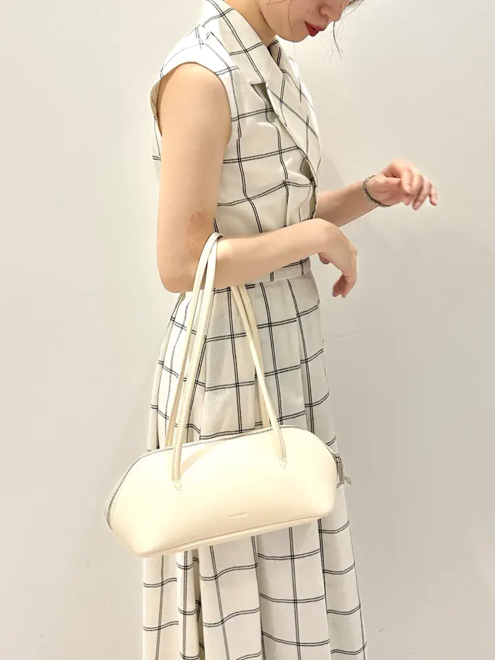 GRACE CONTINENTAL eri コーディネート画像