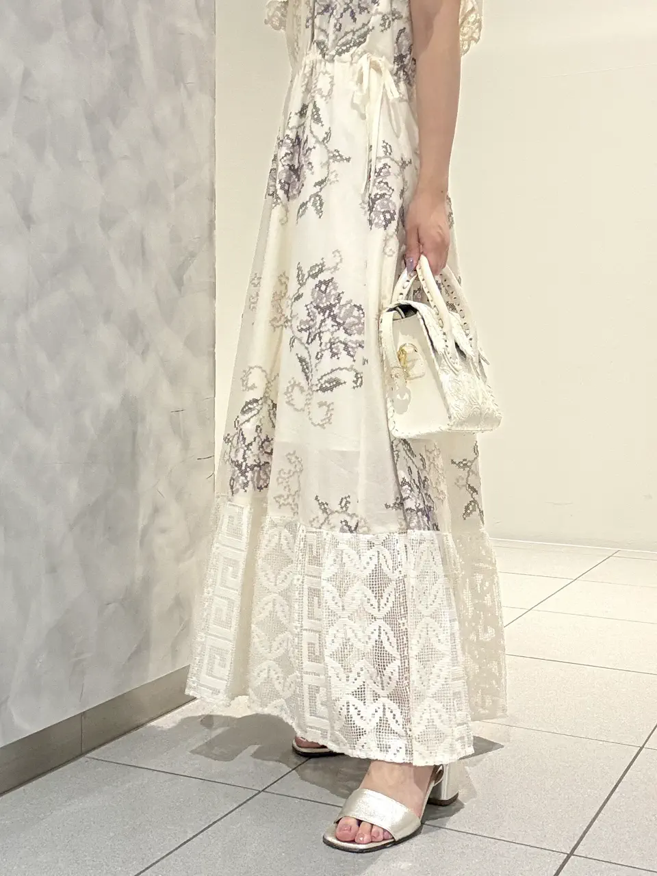 GRACE CONTINENTAL FUKUSHIMA YURIE コーディネート画像