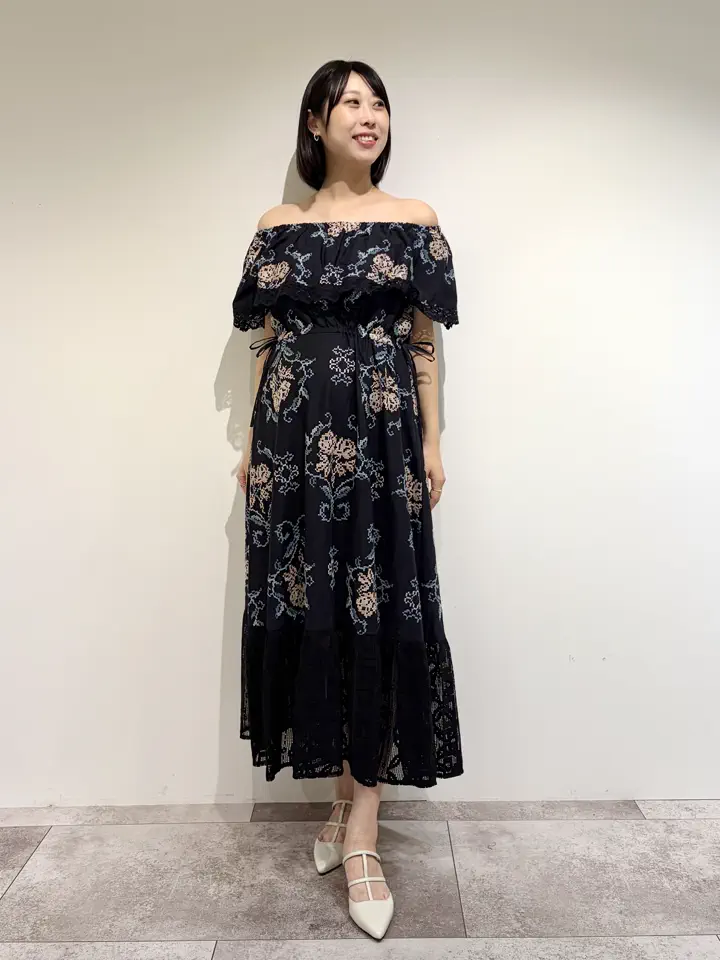 GRACE CONTINENTAL 端場 わかな コーディネート画像