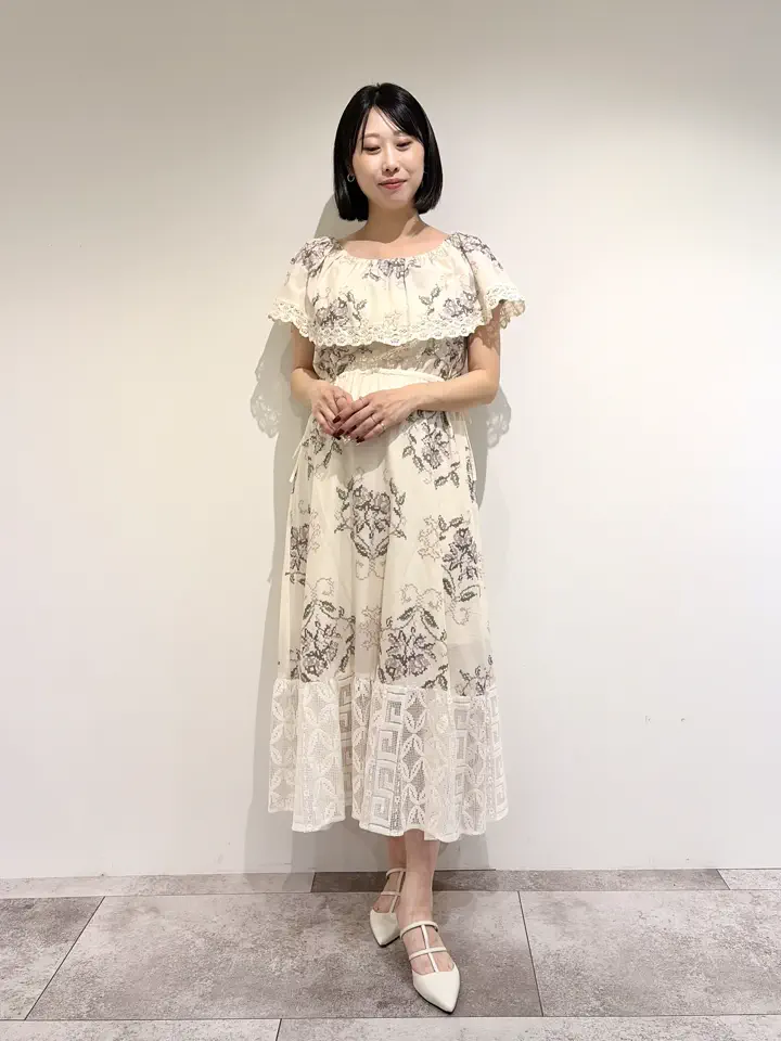 GRACE CONTINENTAL 端場 わかな コーディネート画像