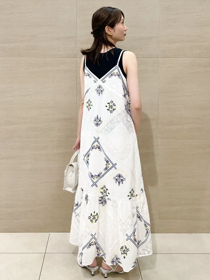 GRACE CONTINENTAL Wakazono コーディネート画像